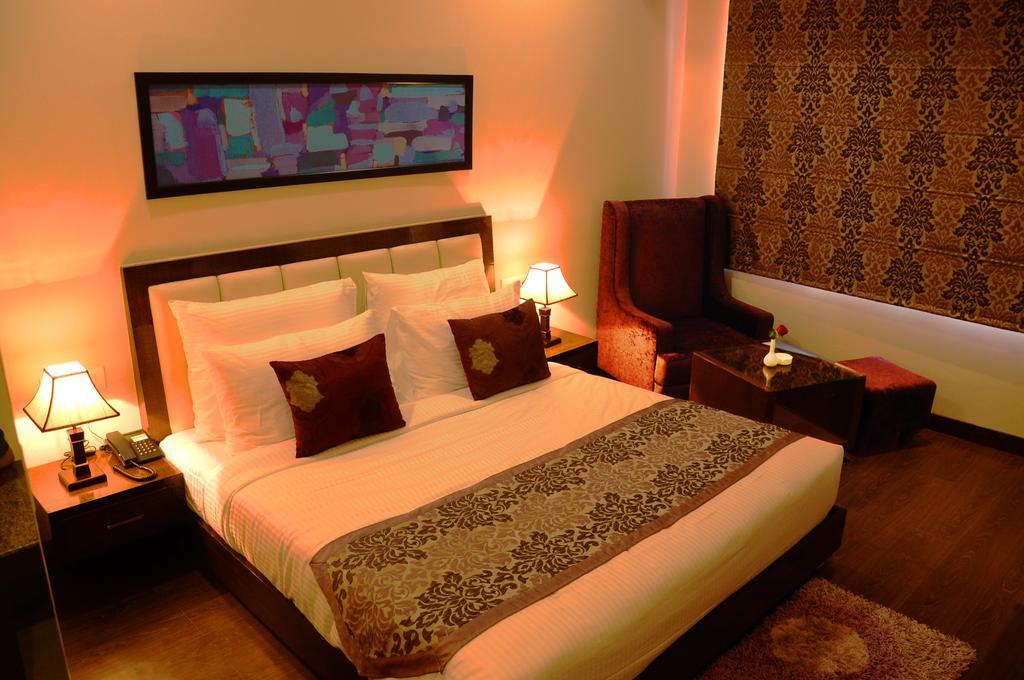 Country Inn Amritsar Exterior photo